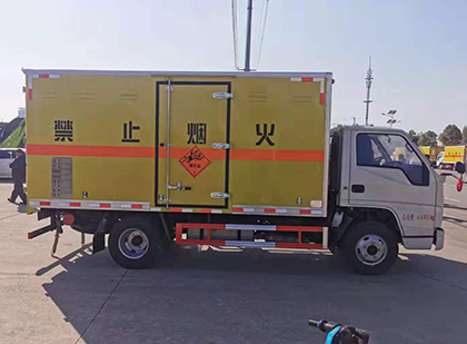 德阳爆破器材运输车